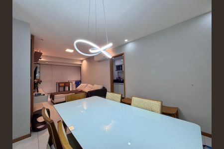 Sala de apartamento para alugar com 2 quartos, 70m² em Recreio dos Bandeirantes, Rio de Janeiro
