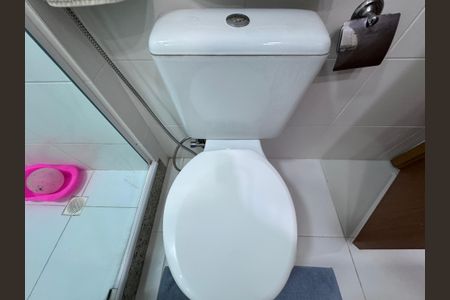 Apartamento para alugar com 70m², 2 quartos e 1 vagaSuíte - Banheiro