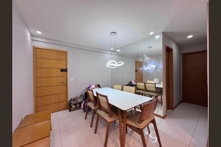 Sala de apartamento para alugar com 2 quartos, 70m² em Recreio dos Bandeirantes, Rio de Janeiro