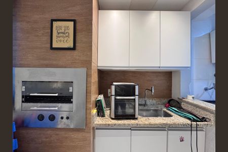 Apartamento para alugar com 70m², 2 quartos e 1 vagaVaranda