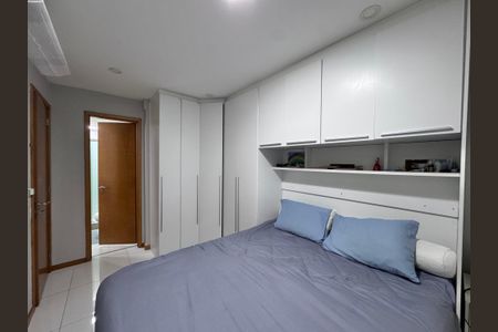 Apartamento para alugar com 70m², 2 quartos e 1 vagaSuíte