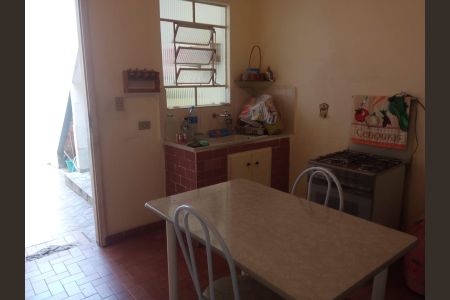 Foto 06 de casa à venda com 5 quartos, 220m² em Vila Buenos Aires, São Paulo