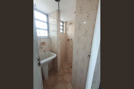 Banheiro  de apartamento para alugar com 2 quartos, 95m² em Barro Vermelho, São Gonçalo