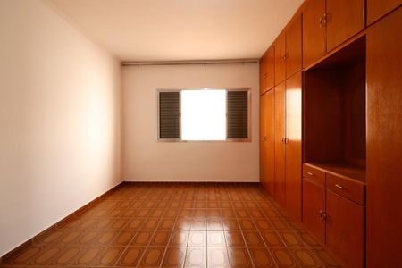 Casa à venda com 397m², 3 quartos e 2 vagas Casa à venda com 397m², 3 quartos e 2 vagasQuarto 1