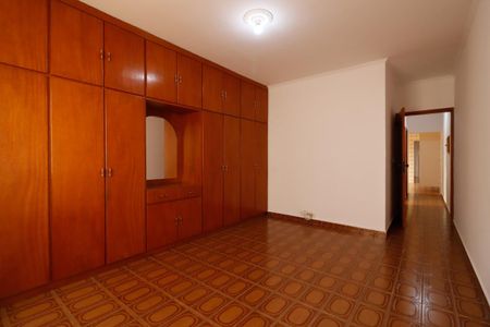 Casa à venda com 397m², 3 quartos e 2 vagas Casa à venda com 397m², 3 quartos e 2 vagasQuarto 1