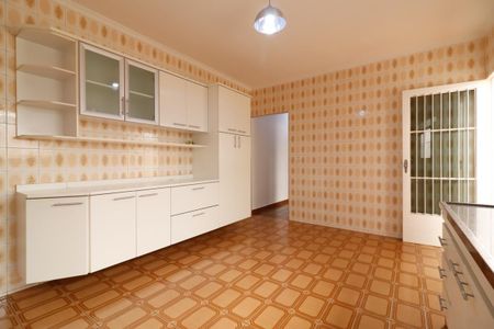 Casa à venda com 397m², 3 quartos e 2 vagas Casa à venda com 397m², 3 quartos e 2 vagasCozinha