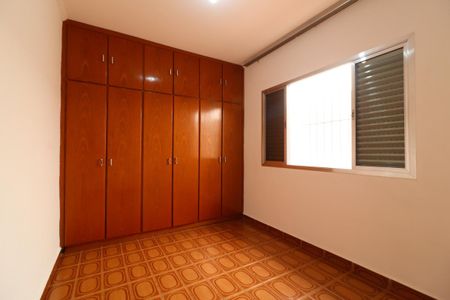 Casa à venda com 397m², 3 quartos e 2 vagas Casa à venda com 397m², 3 quartos e 2 vagasQuarto 2