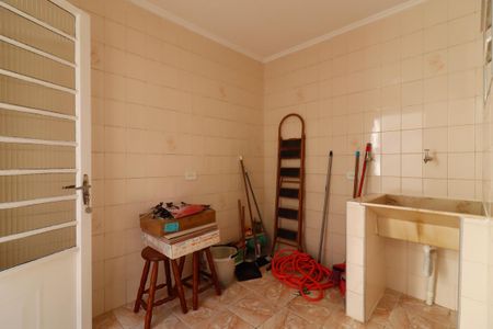 Casa à venda com 397m², 3 quartos e 2 vagas Casa à venda com 397m², 3 quartos e 2 vagasÁrea de Serviço e Banheiro