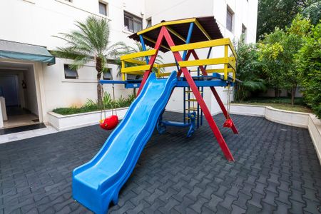 Apartamento para alugar com 105m², 3 quartos e 2 vagasÁrea comum - Playground