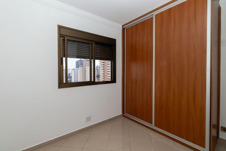 Apartamento para alugar com 105m², 3 quartos e 2 vagasQuarto 2