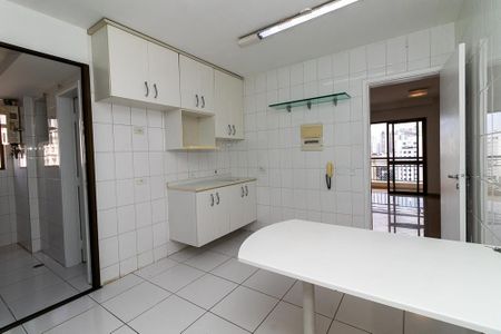 Apartamento para alugar com 105m², 3 quartos e 2 vagasCozinha