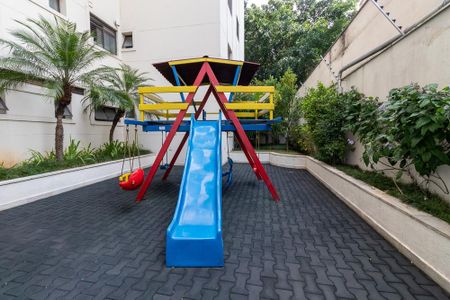 Apartamento para alugar com 105m², 3 quartos e 2 vagasÁrea comum - Playground