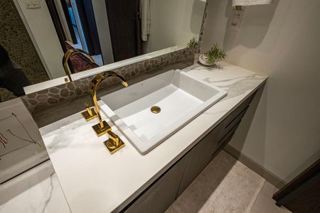 Apartamento para alugar com 63m², 2 quartos e 2 vagasBanheiro