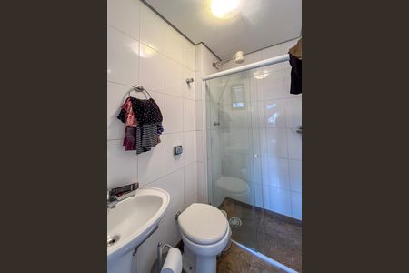 Apartamento à venda com 288m², 5 quartos e 4 vagas Apartamento à venda com 288m², 5 quartos e 4 vagasBanheiro de serviço