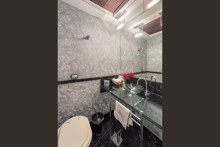 Apartamento à venda com 288m², 5 quartos e 4 vagas Apartamento à venda com 288m², 5 quartos e 4 vagasLavabo
