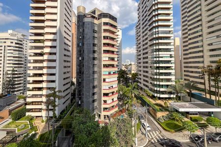 Apartamento à venda com 288m², 5 quartos e 4 vagas Apartamento à venda com 288m², 5 quartos e 4 vagasVista da Varanda