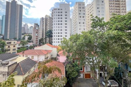 Apartamento à venda com 288m², 5 quartos e 4 vagas Apartamento à venda com 288m², 5 quartos e 4 vagasVista da Suíte 1