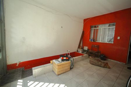 Casa à venda com 155m², 2 quartos e 1 vagagaragem 