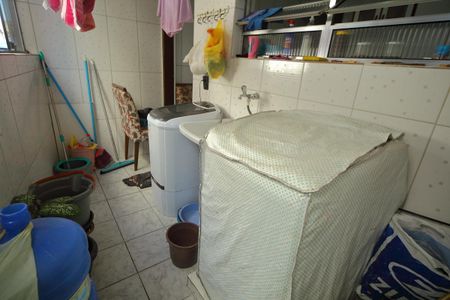 Casa à venda com 155m², 2 quartos e 1 vagaÁrea de Serviço  ( casa 1 ) 