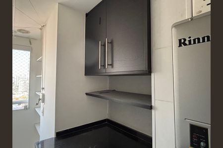 Apartamento para alugar com 68m², 2 quartos e 1 vagaÁrea de Serviço