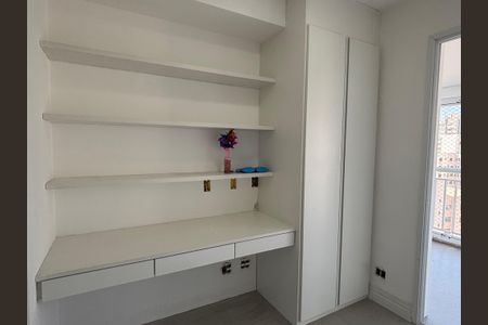 Apartamento para alugar com 68m², 2 quartos e 1 vagaQuarto