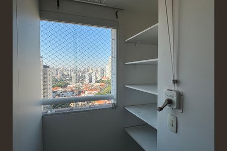 Apartamento para alugar com 68m², 2 quartos e 1 vagaÁrea de Serviço