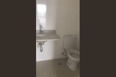 Banheiro de apartamento à venda com 1 quarto, 30m² em Picanço, Guarulhos
