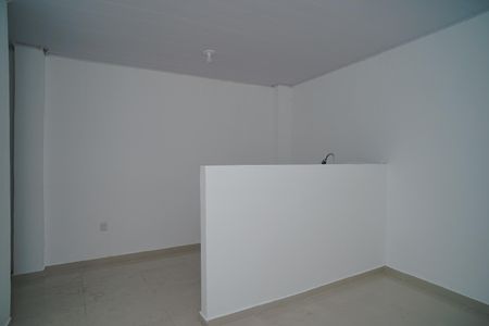 Sala/Cozinha de casa para alugar com 1 quarto, 76m² em Marica, Maricá