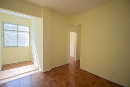 Sala de apartamento para alugar com 1 quarto, 50m² em Icaraí, Niterói