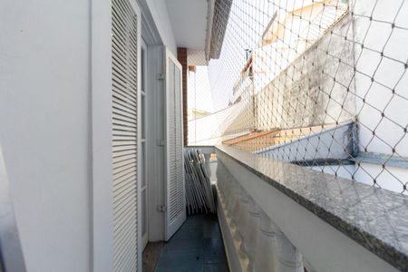 Casa à venda com 269m², 3 quartos e 3 vagas Casa à venda com 269m², 3 quartos e 3 vagasSacada