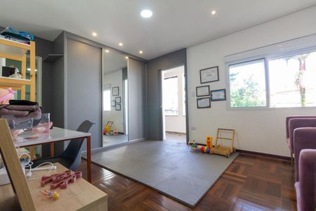 Casa à venda com 269m², 3 quartos e 3 vagas Casa à venda com 269m², 3 quartos e 3 vagasQuarto 3