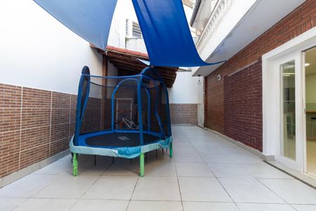 Quintal de casa à venda com 3 quartos, 269m² em Jardim Textil, São Paulo