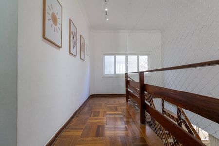 Casa à venda com 269m², 3 quartos e 3 vagas Casa à venda com 269m², 3 quartos e 3 vagasMezanino
