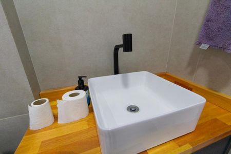 Casa à venda com 269m², 3 quartos e 3 vagas Casa à venda com 269m², 3 quartos e 3 vagasBanheiro 1