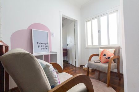 Casa à venda com 269m², 3 quartos e 3 vagas Casa à venda com 269m², 3 quartos e 3 vagasMezanino