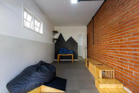 Garagem de casa à venda com 3 quartos, 269m² em Jardim Textil, São Paulo