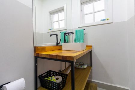 Casa à venda com 269m², 3 quartos e 3 vagas Casa à venda com 269m², 3 quartos e 3 vagasLavabo