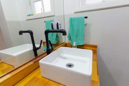 Casa à venda com 269m², 3 quartos e 3 vagas Casa à venda com 269m², 3 quartos e 3 vagasLavabo