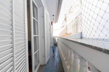 Casa à venda com 269m², 3 quartos e 3 vagas Casa à venda com 269m², 3 quartos e 3 vagasSacada