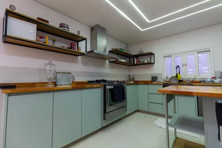Casa à venda com 269m², 3 quartos e 3 vagas Casa à venda com 269m², 3 quartos e 3 vagasCozinha