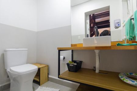 Casa à venda com 269m², 3 quartos e 3 vagas Casa à venda com 269m², 3 quartos e 3 vagasLavabo