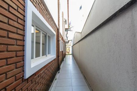 Casa à venda com 269m², 3 quartos e 3 vagas Casa à venda com 269m², 3 quartos e 3 vagasCorredor externo