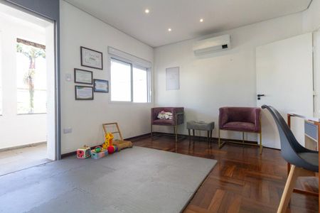 Casa à venda com 269m², 3 quartos e 3 vagas Casa à venda com 269m², 3 quartos e 3 vagasQuarto 3