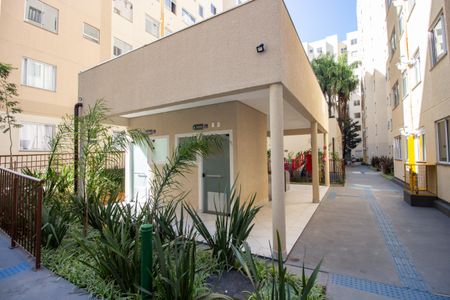 Apartamento à venda com 42m², 2 quartos e sem vagaÁrea comum