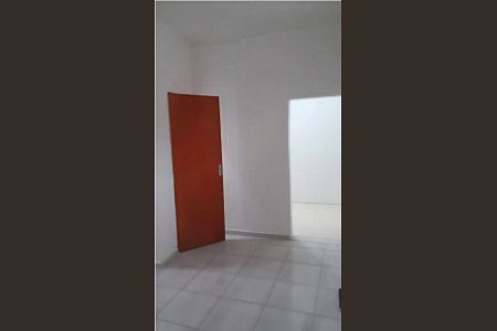 Banheiro de casa para alugar com 1 quarto, 40m² em Vila Portuguesa, São Paulo