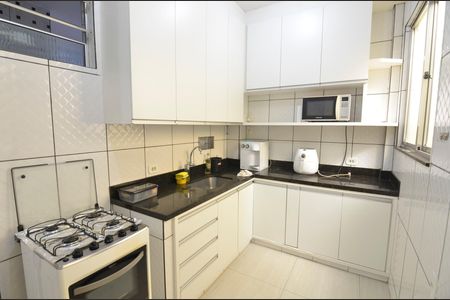 Apartamento para alugar com 60m², 2 quartos e sem vagaCozinha