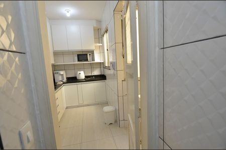Apartamento para alugar com 60m², 2 quartos e sem vagaBanheiro de Serviço