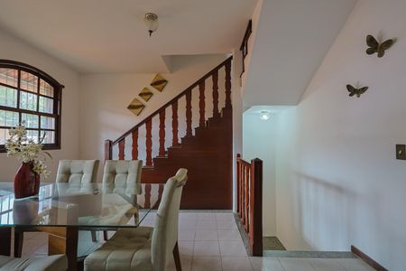 Casa à venda com 3 quartos, 257m² em Rio Branco, Belo Horizonte