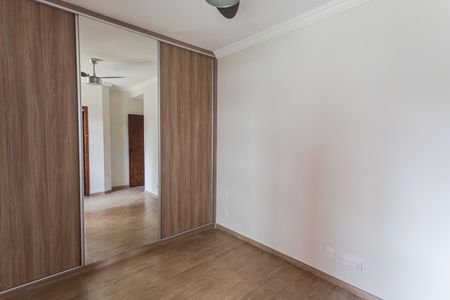 Apartamento para alugar com 90m², 3 quartos e 1 vaga Apartamento para alugar com 90m², 3 quartos e 1 vagaSuíte