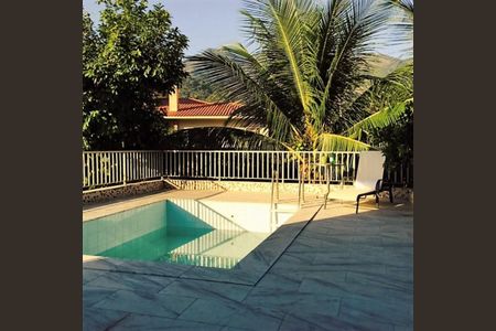 Casa de condomínio à venda com 507m², 5 quartos e 4 vagas Casa de condomínio à venda com 507m², 5 quartos e 4 vagasPiscina